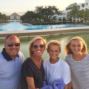 Meet your Posher, Dana